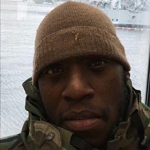 Meet your Posher, Christopher